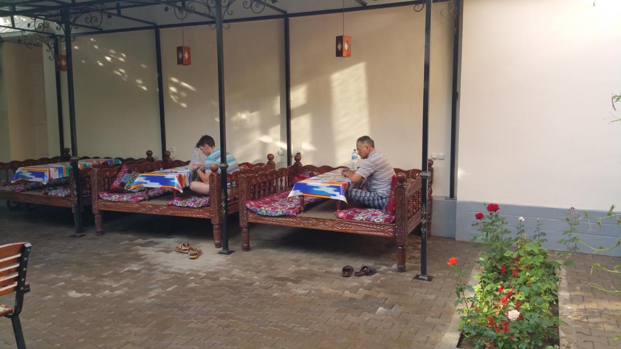 Gulnara Guesthouse Tashkent Exterior foto